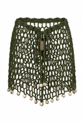 Minifalda ARUMA verde militar sin modelo, tejida en crochet calado con cuentas decorativas y cordones ajustables.