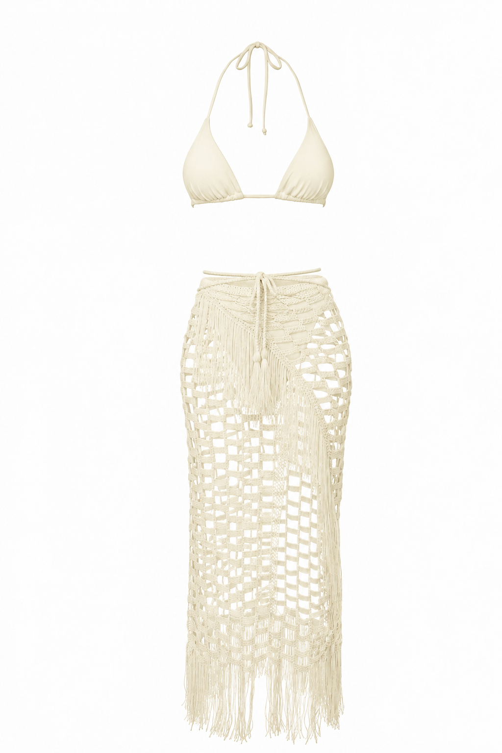 Falda LUX crema vainilla sin modelo, con tejido de crochet calado, flecos largos y cintura ajustable, acompañada de un top de bikini como referencia de estilo.