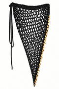 Pareo triangular MAXI FESTIVAL negro de crochet con lentejuelas doradas.