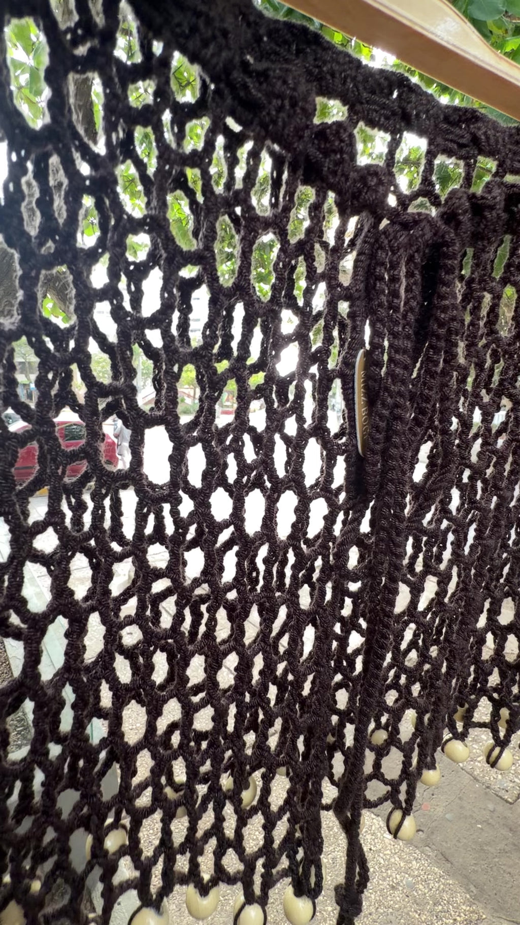 Minifalda ARUMA tejida en crochet calado con cuentas