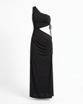 Vestido largo AVRA negro sin modelo, vista frontal con escote de un hombro, abertura lateral y fruncido en la cadera.