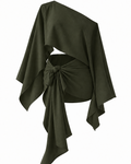 Conjunto ZAMNA verde militar de MIZZBOGI, con top asimétrico y pareo corto anudado con extremos largos, sin modelo.